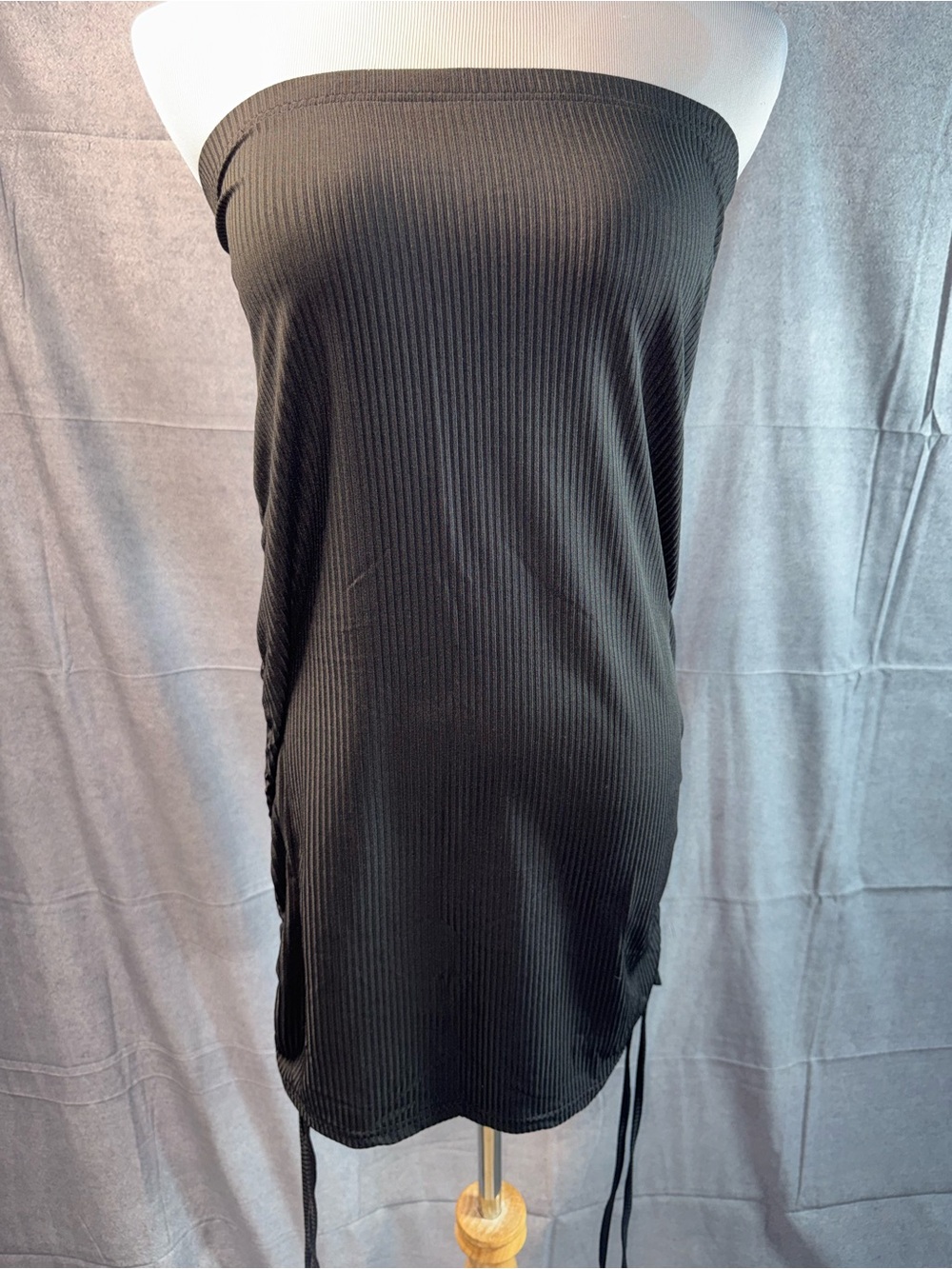 1847-Blush Mark Black Strapless Ribbed Tube Dress